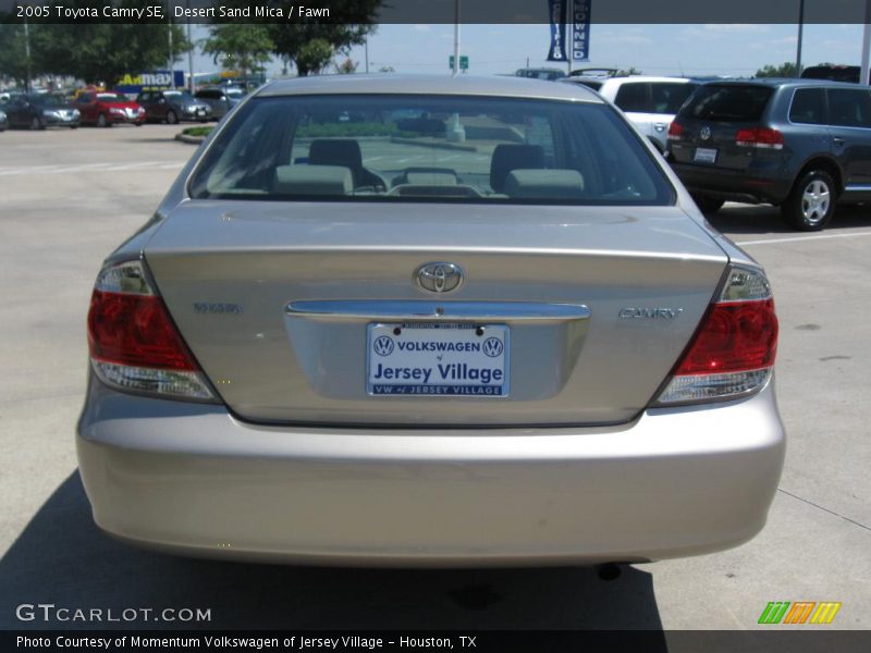 Desert Sand Mica / Fawn 2005 Toyota Camry SE