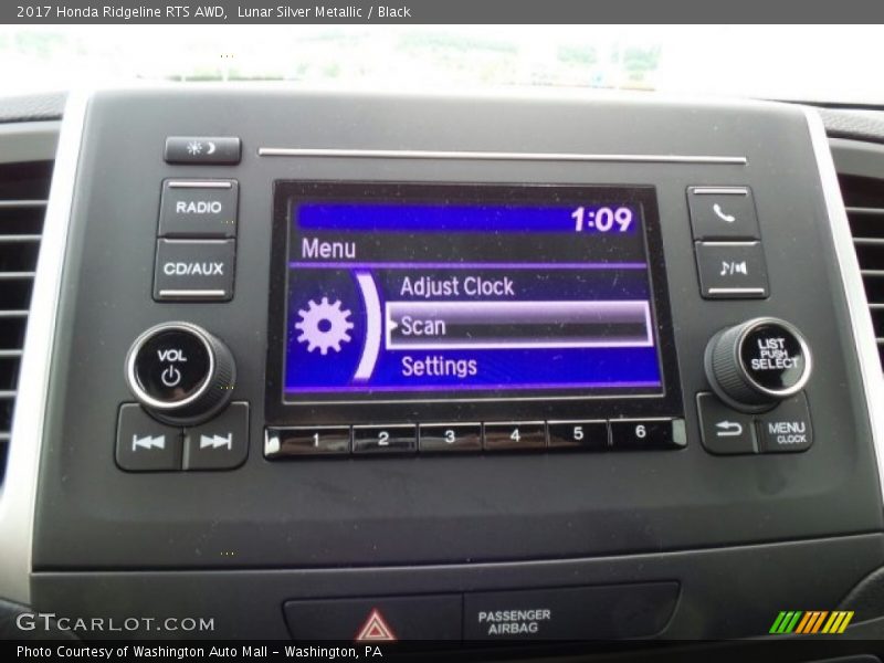 Controls of 2017 Ridgeline RTS AWD