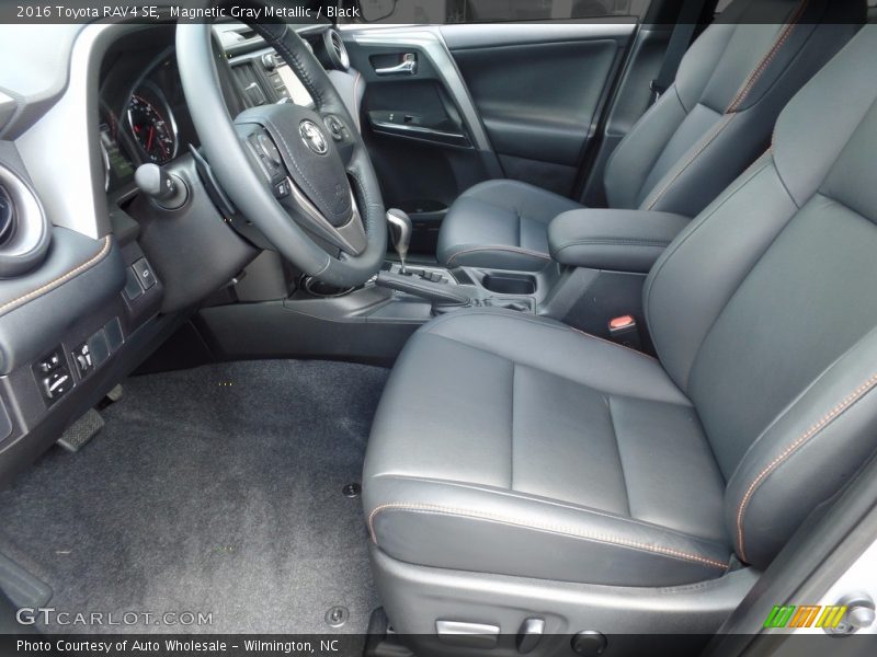 Magnetic Gray Metallic / Black 2016 Toyota RAV4 SE