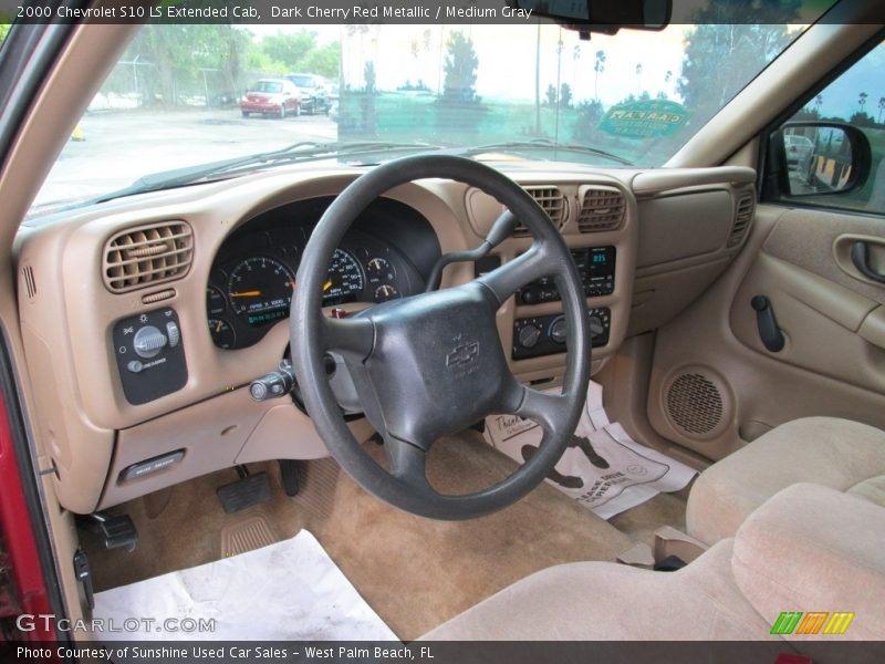 Dark Cherry Red Metallic / Medium Gray 2000 Chevrolet S10 LS Extended Cab