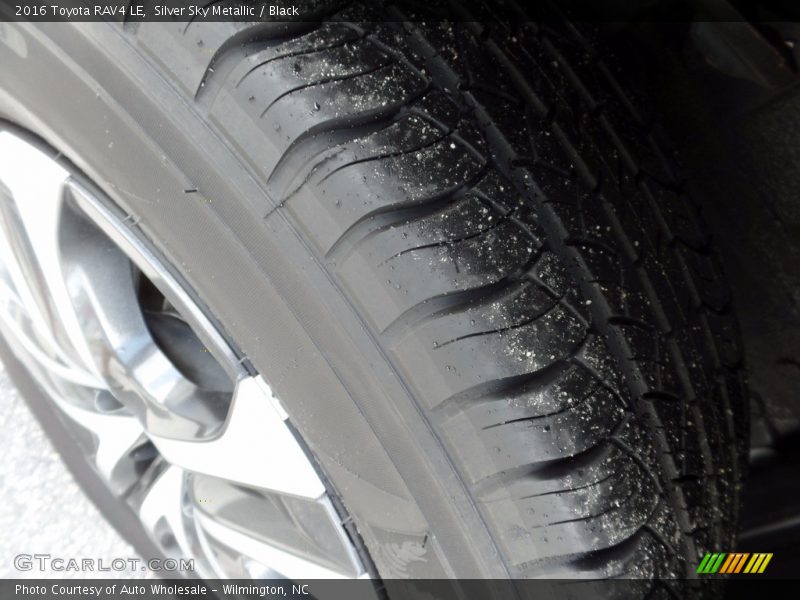 Silver Sky Metallic / Black 2016 Toyota RAV4 LE