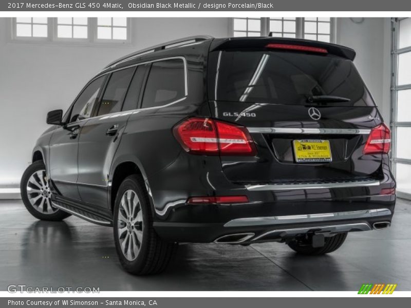 Obsidian Black Metallic / designo Porcelain/Black 2017 Mercedes-Benz GLS 450 4Matic