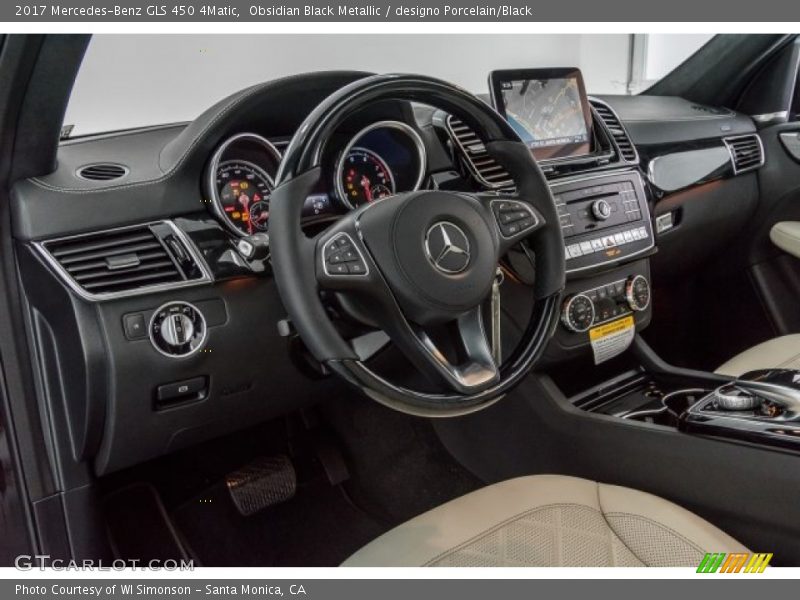 Obsidian Black Metallic / designo Porcelain/Black 2017 Mercedes-Benz GLS 450 4Matic