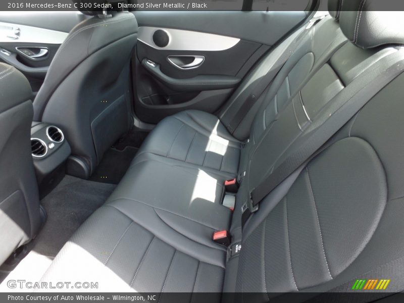 Diamond Silver Metallic / Black 2016 Mercedes-Benz C 300 Sedan