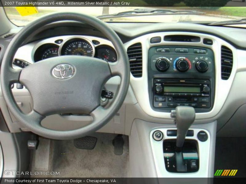 Millenium Silver Metallic / Ash Gray 2007 Toyota Highlander V6 4WD