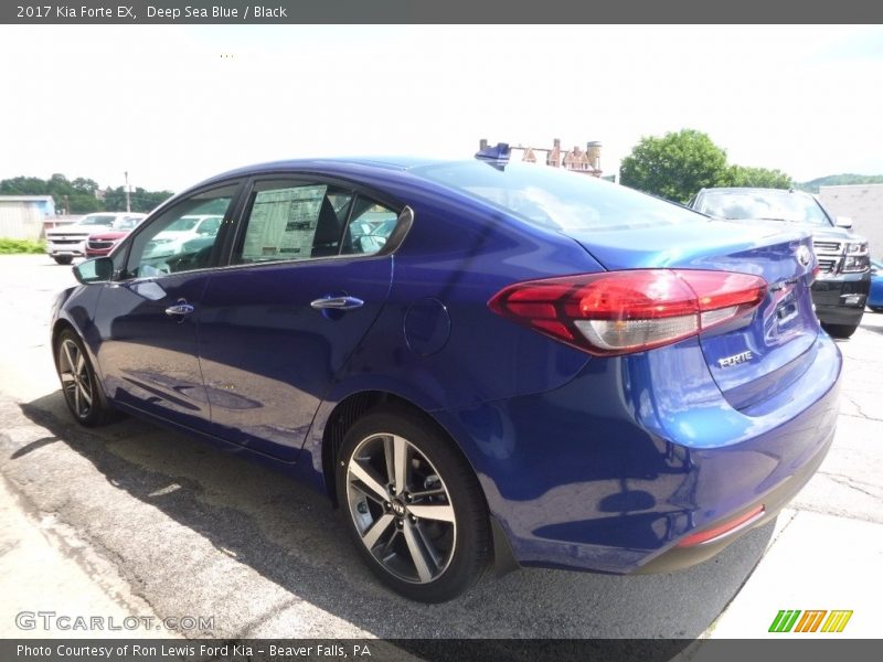 Deep Sea Blue / Black 2017 Kia Forte EX