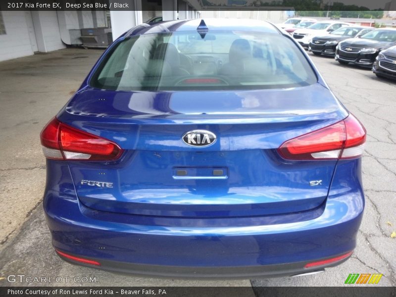Deep Sea Blue / Black 2017 Kia Forte EX