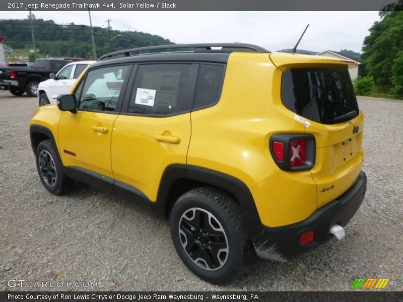 Solar Yellow / Black 2017 Jeep Renegade Trailhawk 4x4