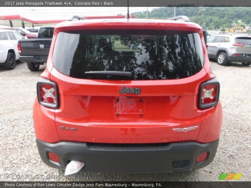  2017 Renegade Trailhawk 4x4 Colorado Red