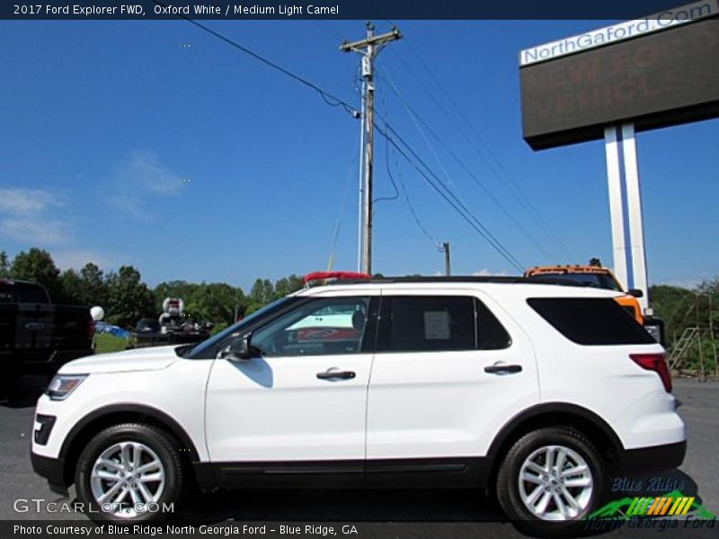 Oxford White / Medium Light Camel 2017 Ford Explorer FWD
