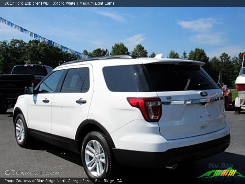 Oxford White / Medium Light Camel 2017 Ford Explorer FWD