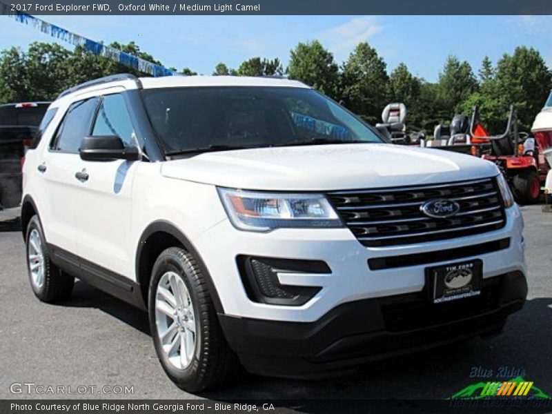 Oxford White / Medium Light Camel 2017 Ford Explorer FWD