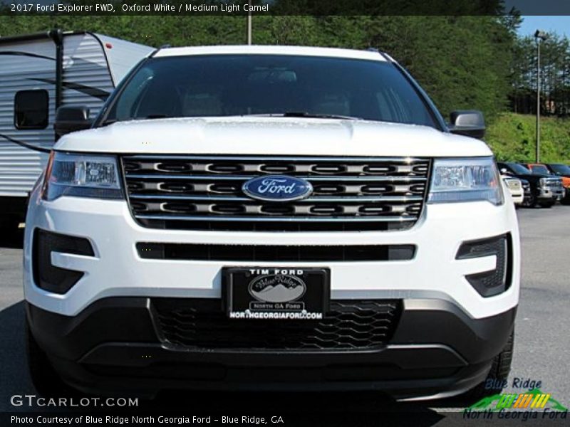 Oxford White / Medium Light Camel 2017 Ford Explorer FWD