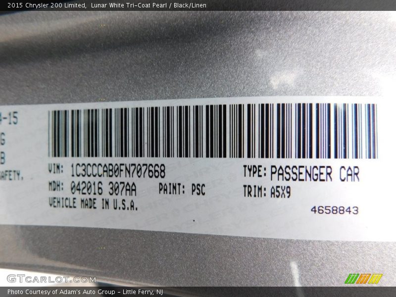 Lunar White Tri-Coat Pearl / Black/Linen 2015 Chrysler 200 Limited