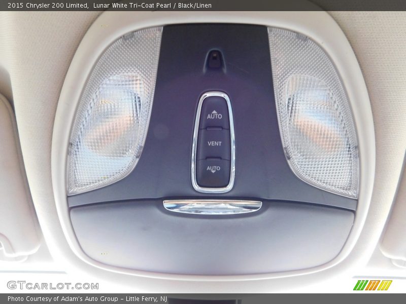 Lunar White Tri-Coat Pearl / Black/Linen 2015 Chrysler 200 Limited