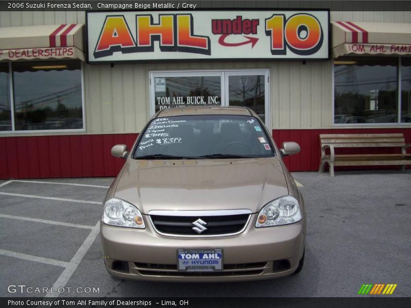 Champagne Beige Metallic / Grey 2006 Suzuki Forenza Sedan