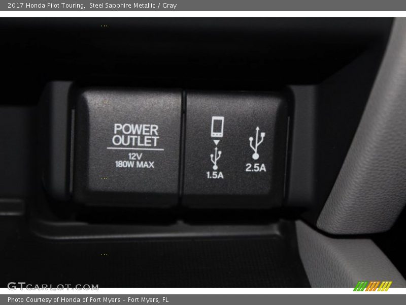 Steel Sapphire Metallic / Gray 2017 Honda Pilot Touring