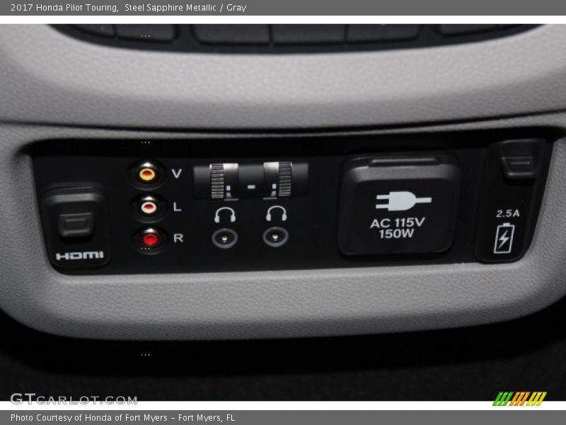 Steel Sapphire Metallic / Gray 2017 Honda Pilot Touring