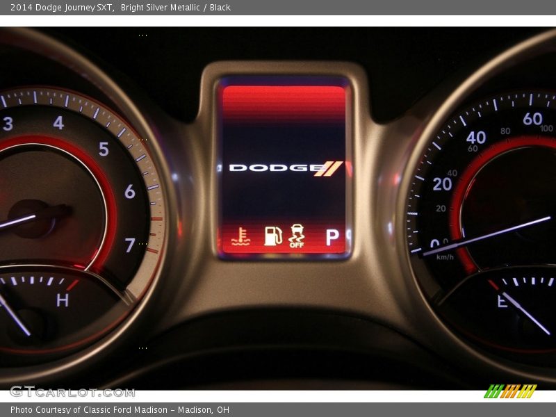 Bright Silver Metallic / Black 2014 Dodge Journey SXT
