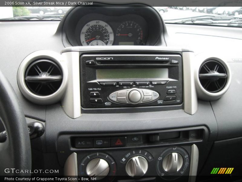 Silver Streak Mica / Dark Charcoal 2006 Scion xA