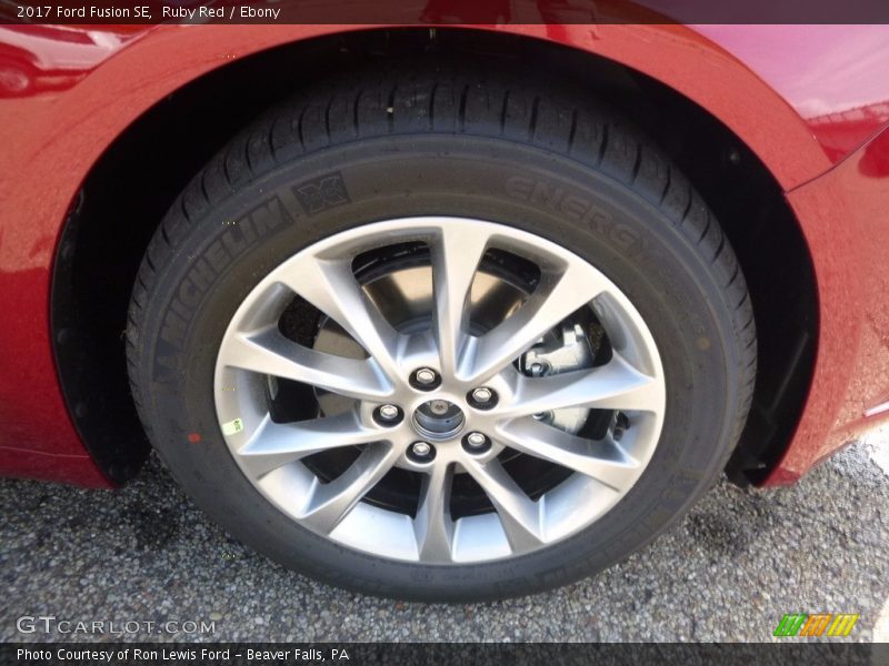 Ruby Red / Ebony 2017 Ford Fusion SE
