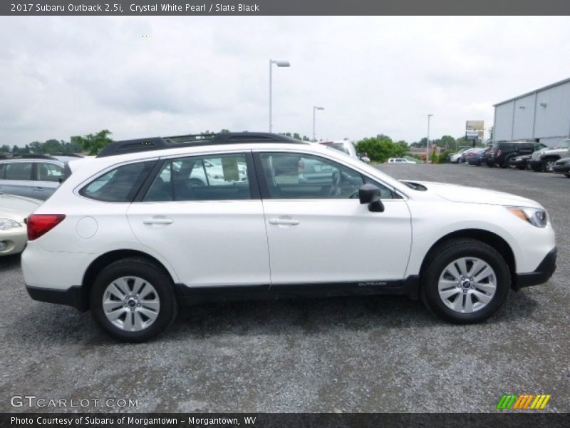 Crystal White Pearl / Slate Black 2017 Subaru Outback 2.5i