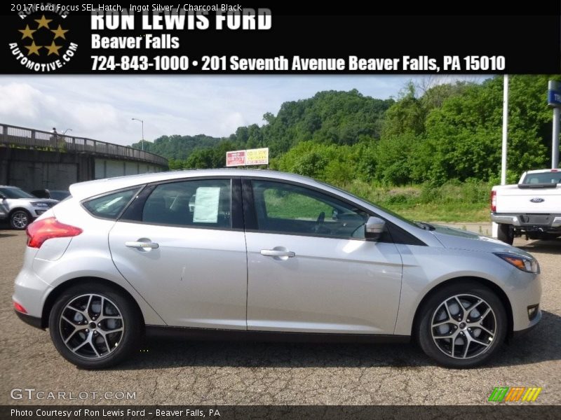 Ingot Silver / Charcoal Black 2017 Ford Focus SEL Hatch
