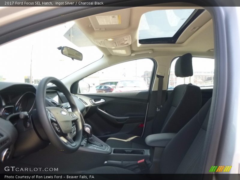 Ingot Silver / Charcoal Black 2017 Ford Focus SEL Hatch