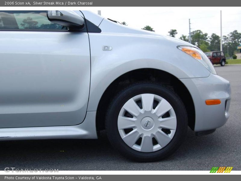 Silver Streak Mica / Dark Charcoal 2006 Scion xA