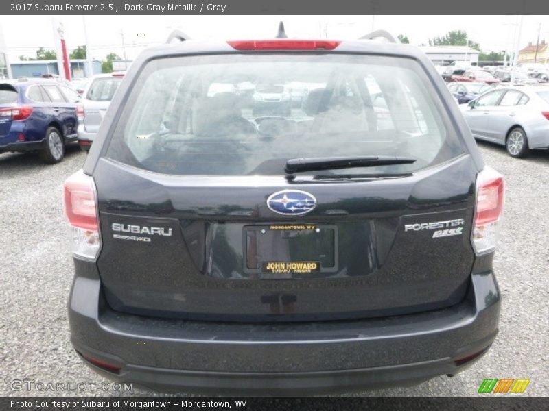 Dark Gray Metallic / Gray 2017 Subaru Forester 2.5i