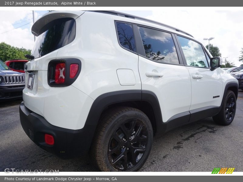 Alpine White / Black 2017 Jeep Renegade Latitude