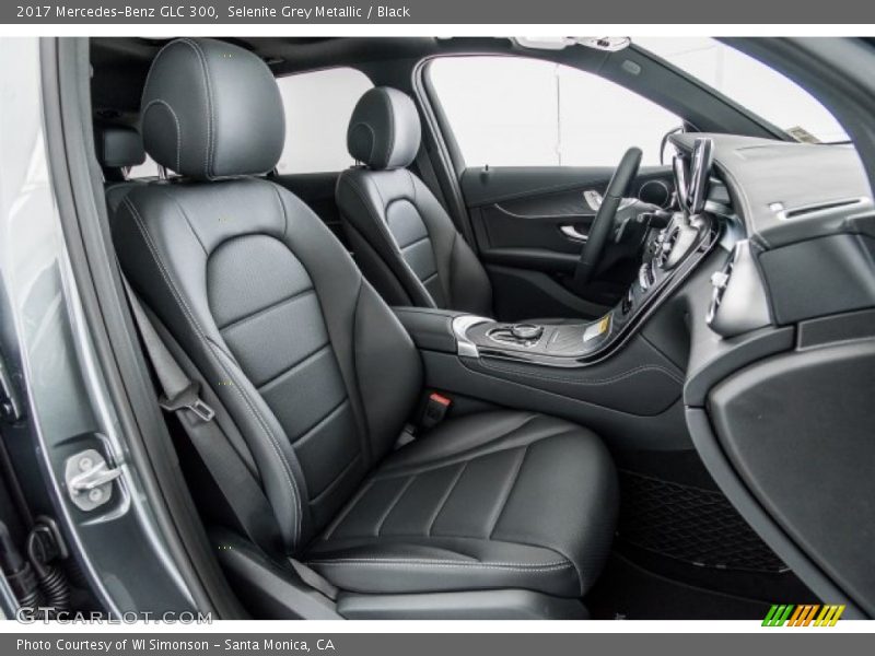 Selenite Grey Metallic / Black 2017 Mercedes-Benz GLC 300