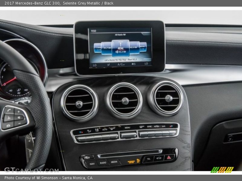Selenite Grey Metallic / Black 2017 Mercedes-Benz GLC 300