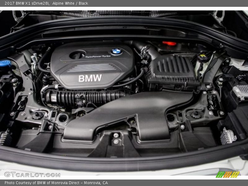 Alpine White / Black 2017 BMW X1 sDrive28i