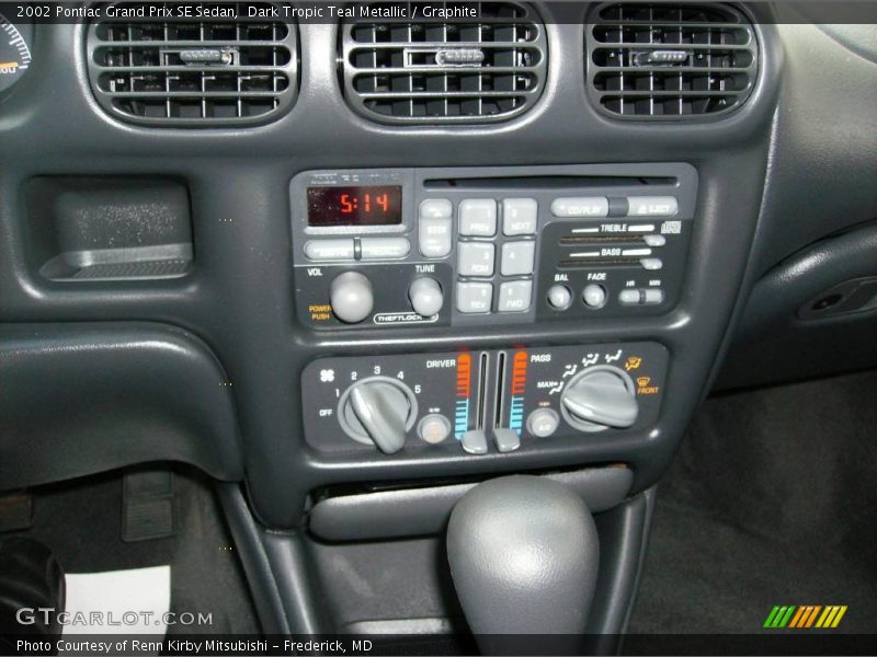 Dark Tropic Teal Metallic / Graphite 2002 Pontiac Grand Prix SE Sedan