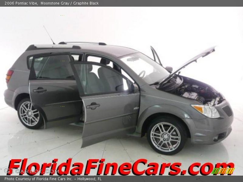 Moonstone Gray / Graphite Black 2006 Pontiac Vibe