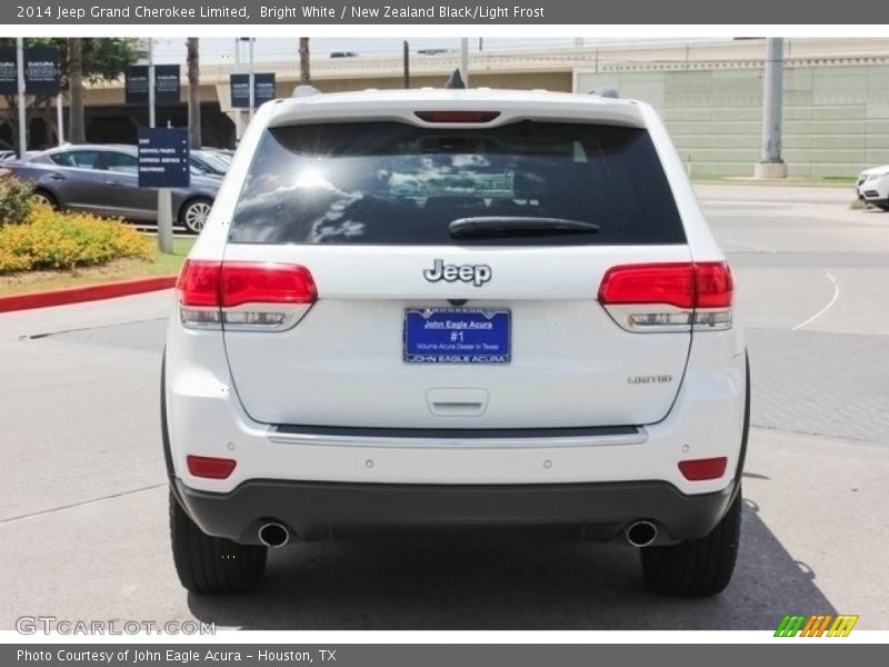 Bright White / New Zealand Black/Light Frost 2014 Jeep Grand Cherokee Limited