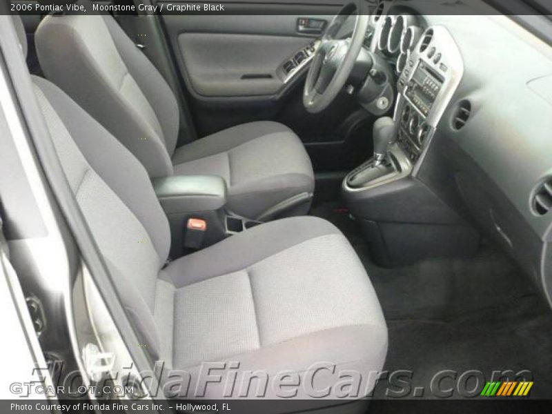 Moonstone Gray / Graphite Black 2006 Pontiac Vibe