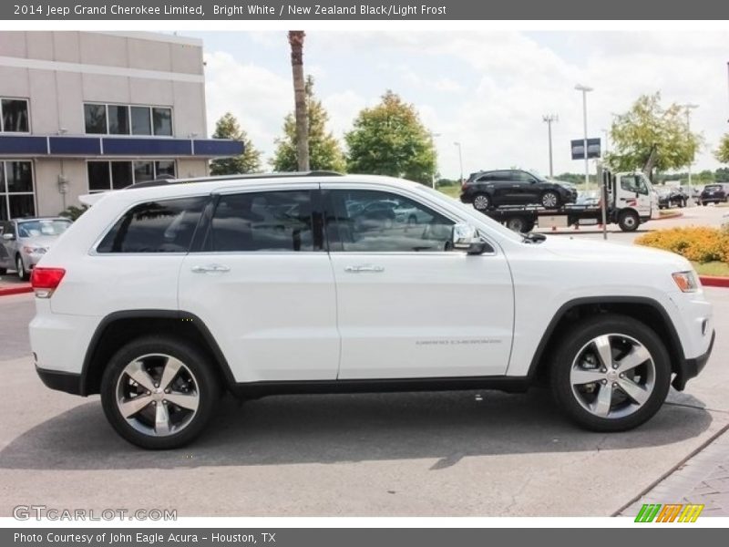 Bright White / New Zealand Black/Light Frost 2014 Jeep Grand Cherokee Limited