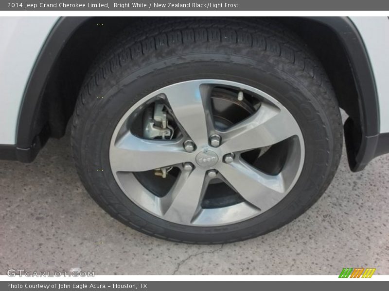 Bright White / New Zealand Black/Light Frost 2014 Jeep Grand Cherokee Limited