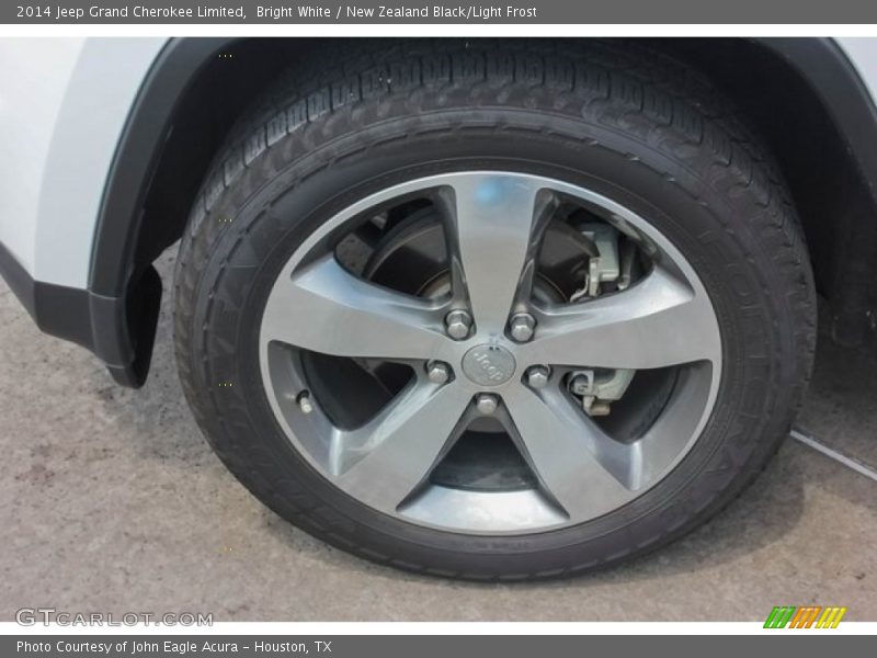 Bright White / New Zealand Black/Light Frost 2014 Jeep Grand Cherokee Limited