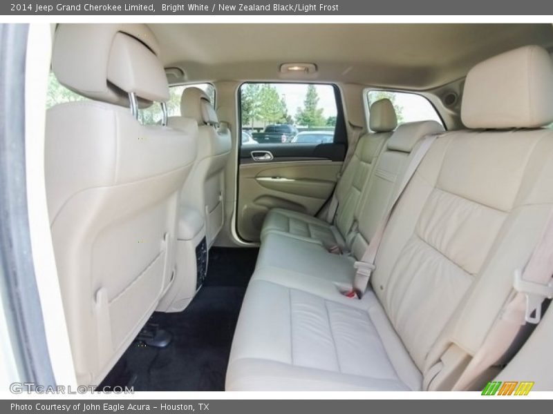 Bright White / New Zealand Black/Light Frost 2014 Jeep Grand Cherokee Limited