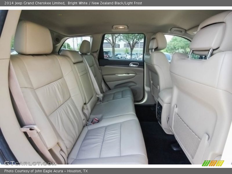 Bright White / New Zealand Black/Light Frost 2014 Jeep Grand Cherokee Limited