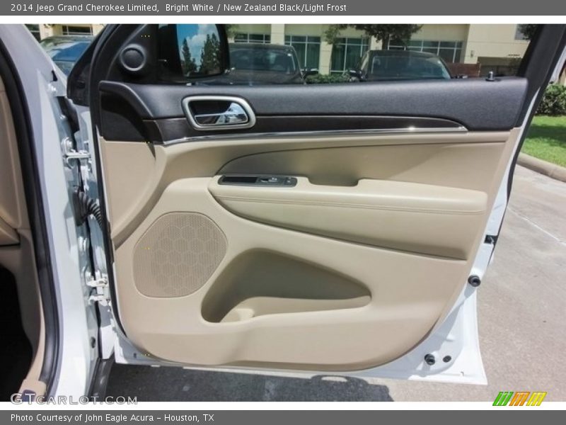 Bright White / New Zealand Black/Light Frost 2014 Jeep Grand Cherokee Limited