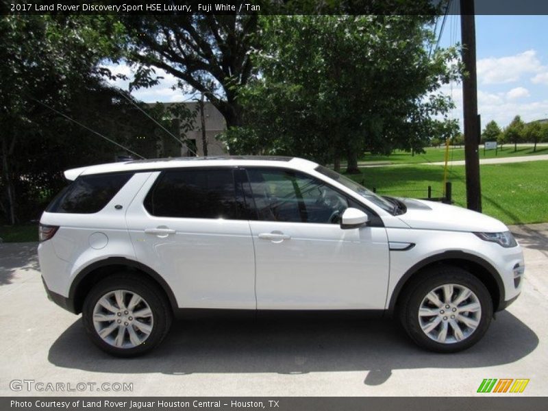 Fuji White / Tan 2017 Land Rover Discovery Sport HSE Luxury
