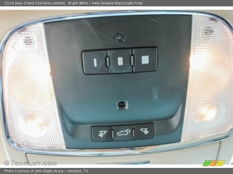 Bright White / New Zealand Black/Light Frost 2014 Jeep Grand Cherokee Limited