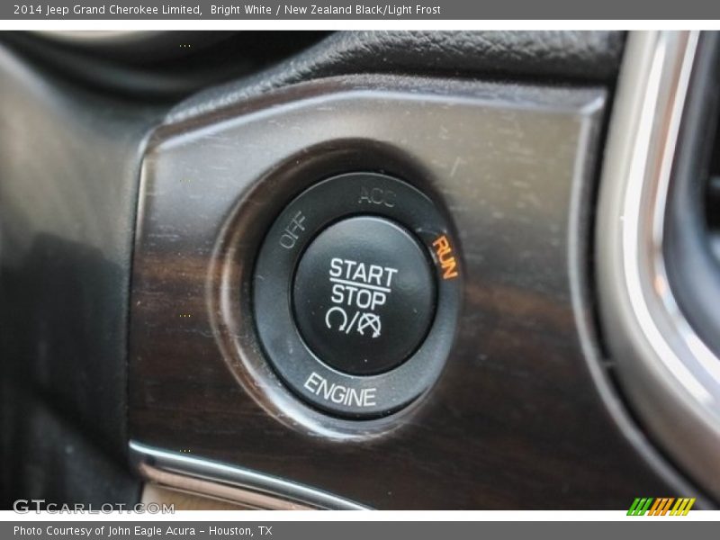 Bright White / New Zealand Black/Light Frost 2014 Jeep Grand Cherokee Limited
