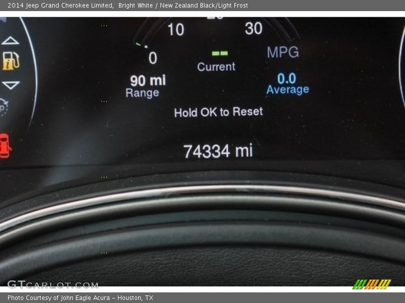 Bright White / New Zealand Black/Light Frost 2014 Jeep Grand Cherokee Limited