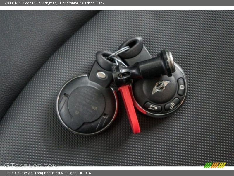 Light White / Carbon Black 2014 Mini Cooper Countryman