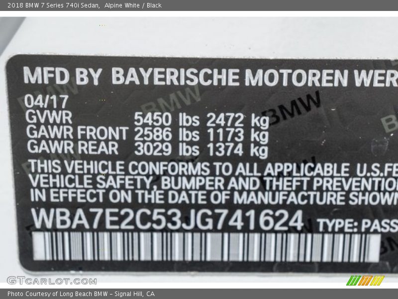 Alpine White / Black 2018 BMW 7 Series 740i Sedan